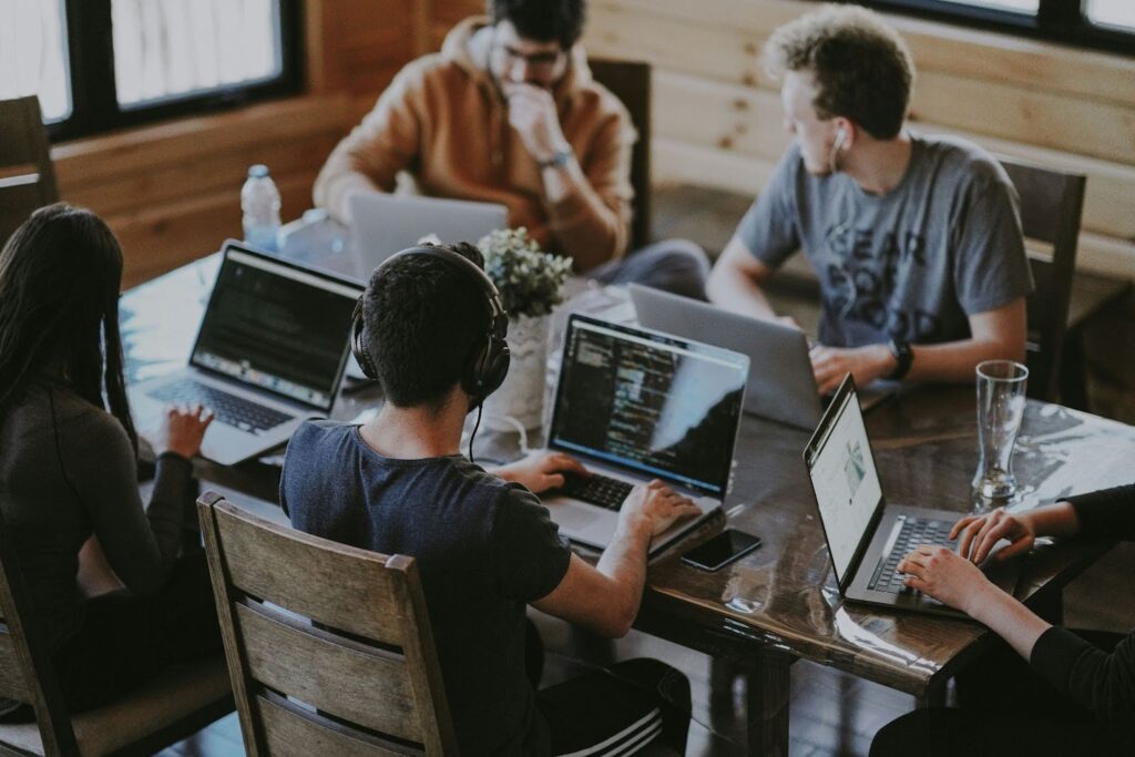 Managing Startup Risk